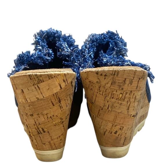 Minnetonka York Wedge Sandals Size 8 Blue Denim Cork Fringe Heels Open Toe Boho - Picture 4 of 8